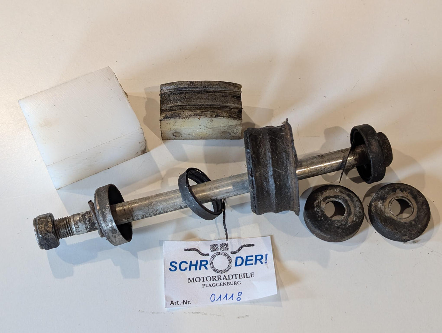 Yamaha DT175MX 2K4 Schwingenachse Kettenspanner Kettenführung, gebraucht