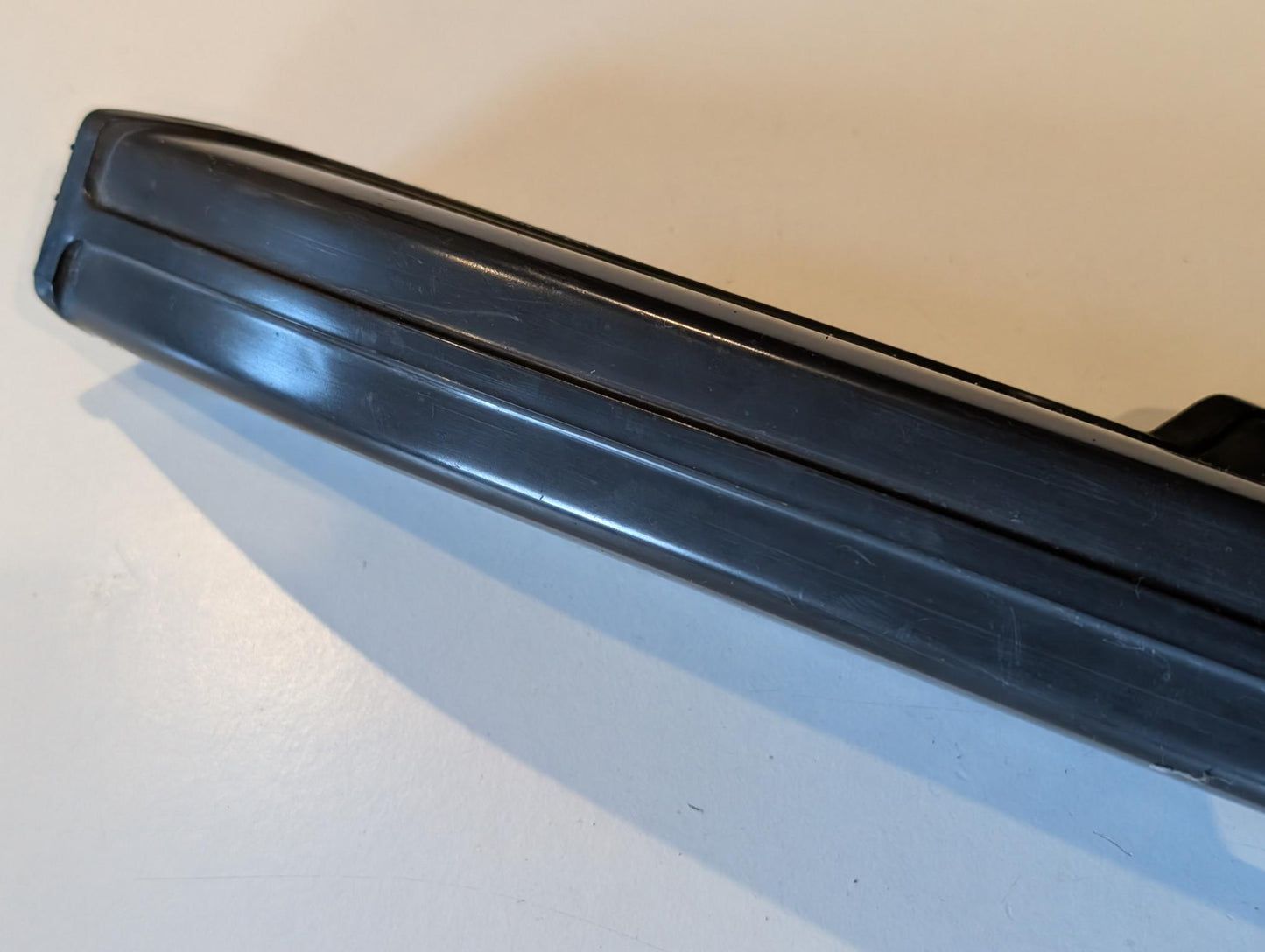 Yamaha XT600E 3TB 3UW Kettenschutz Kettenführung Kettenkasten mit Schrauben 3TB-22311-00