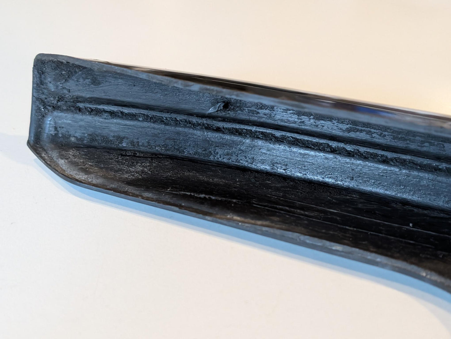 Yamaha XT600E 3TB 3UW Kettenschutz Kettenführung Kettenkasten mit Schrauben 3TB-22311-00