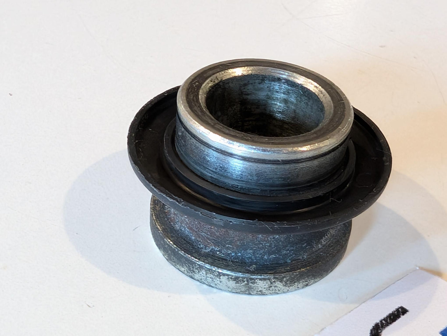 Yamaha XT600E 3TB 3UW Distanzhülse Schutzmanschette Staubkappe Radachse hinten 1VJ-25383-00, gebraucht