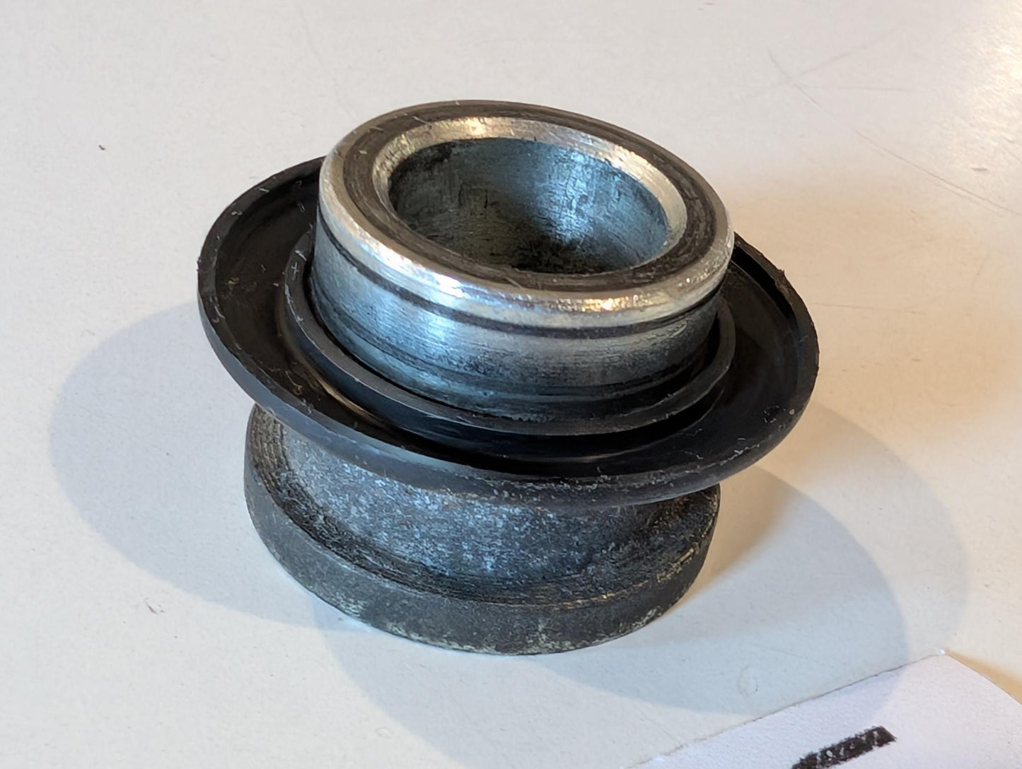 Yamaha XT600E 3TB 3UW Distanzhülse Schutzmanschette Staubkappe Radachse hinten 1VJ-25383-00, gebraucht