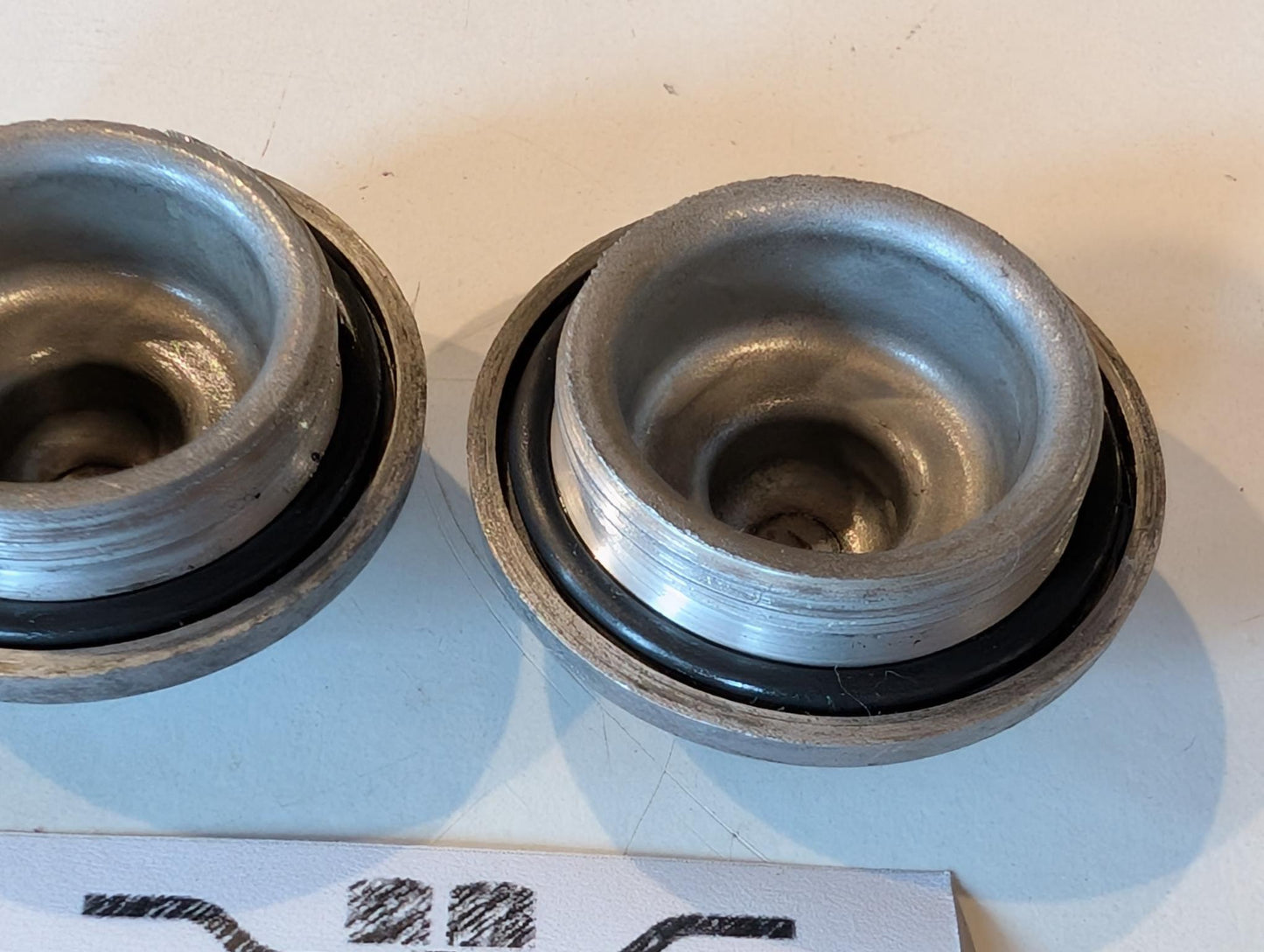 Yamaha XT600E 3TB 3UW Paar Ventildeckel Auslass Motordeckel 1L9-11186-00, gebraucht