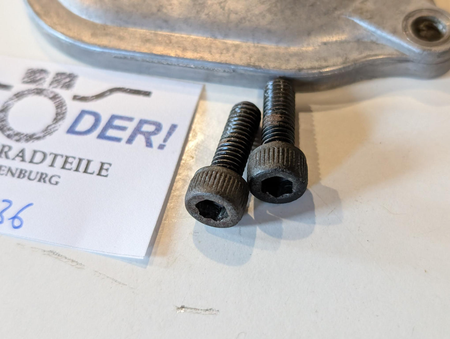 Yamaha XT600E 3TB 3UW Ventildeckel Einlassseite mit Schrauben 5Y1-11187-00, gebraucht