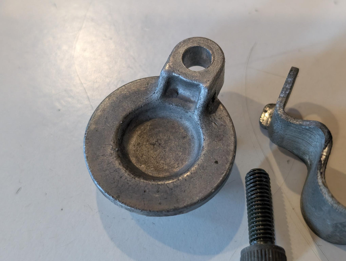 Yamaha XT600E 3TB 3UW Deckel Nockenwelle 3TB-12215-00 mit Halter Ölschlauch 90462-15196, gebraucht