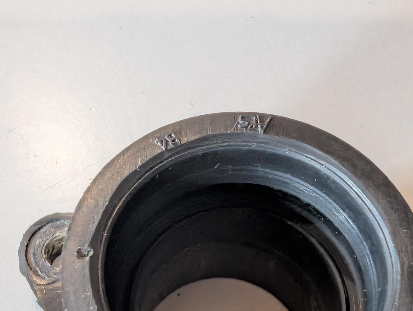 Yamaha XT600E 3TB 3UW Original Ansaugstutzen Verbinder rechts 1VJ-13596-00 gebraucht
