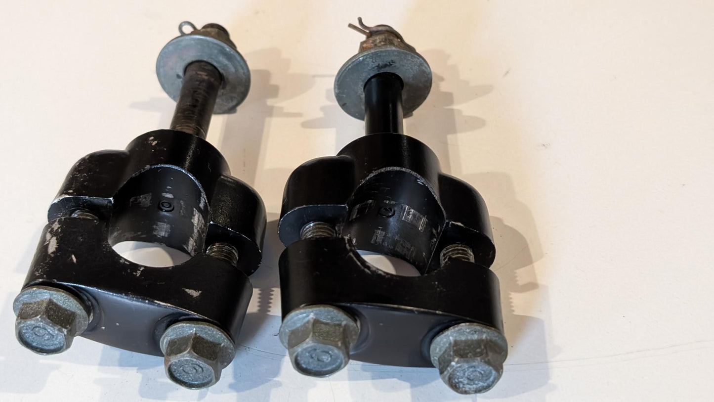 Yamaha XT600E 3TB 3UW Lenkerhalter Lenkerklemme 1E6-23441-00 3Y6-23442-00-98 95827-08035 gebraucht