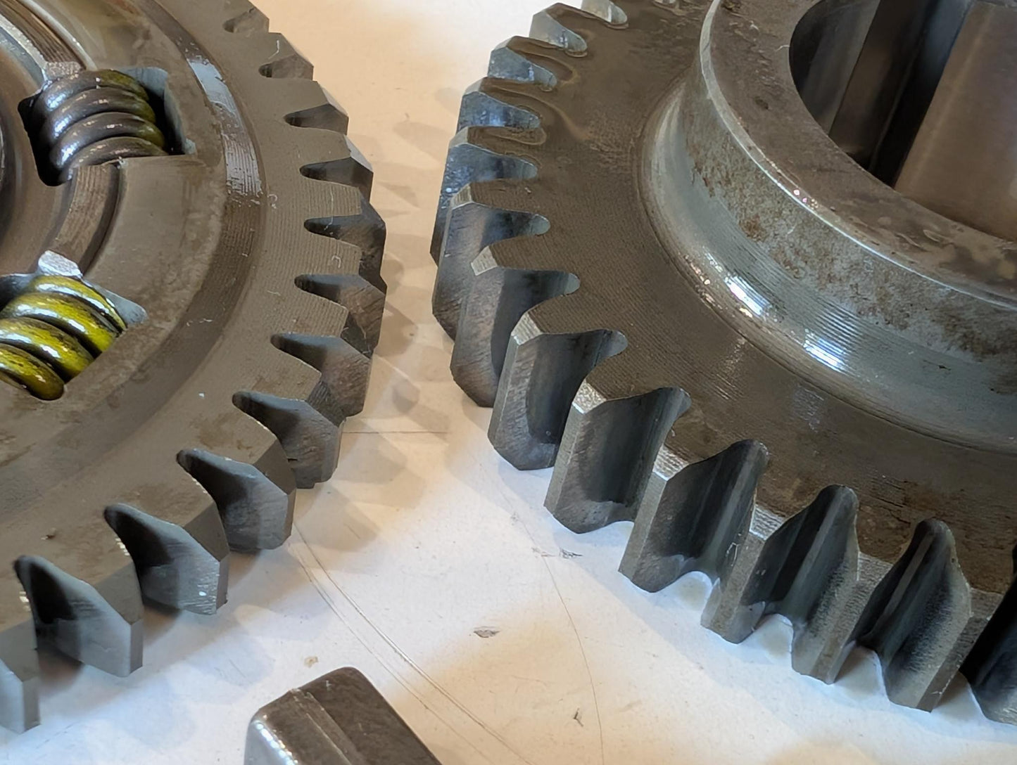 Yamaha XT600E 3TB 3UW Zahnrad Primärantrieb Nebengetriebe 3AJ-16111-00 2JT-11536-00 gebraucht