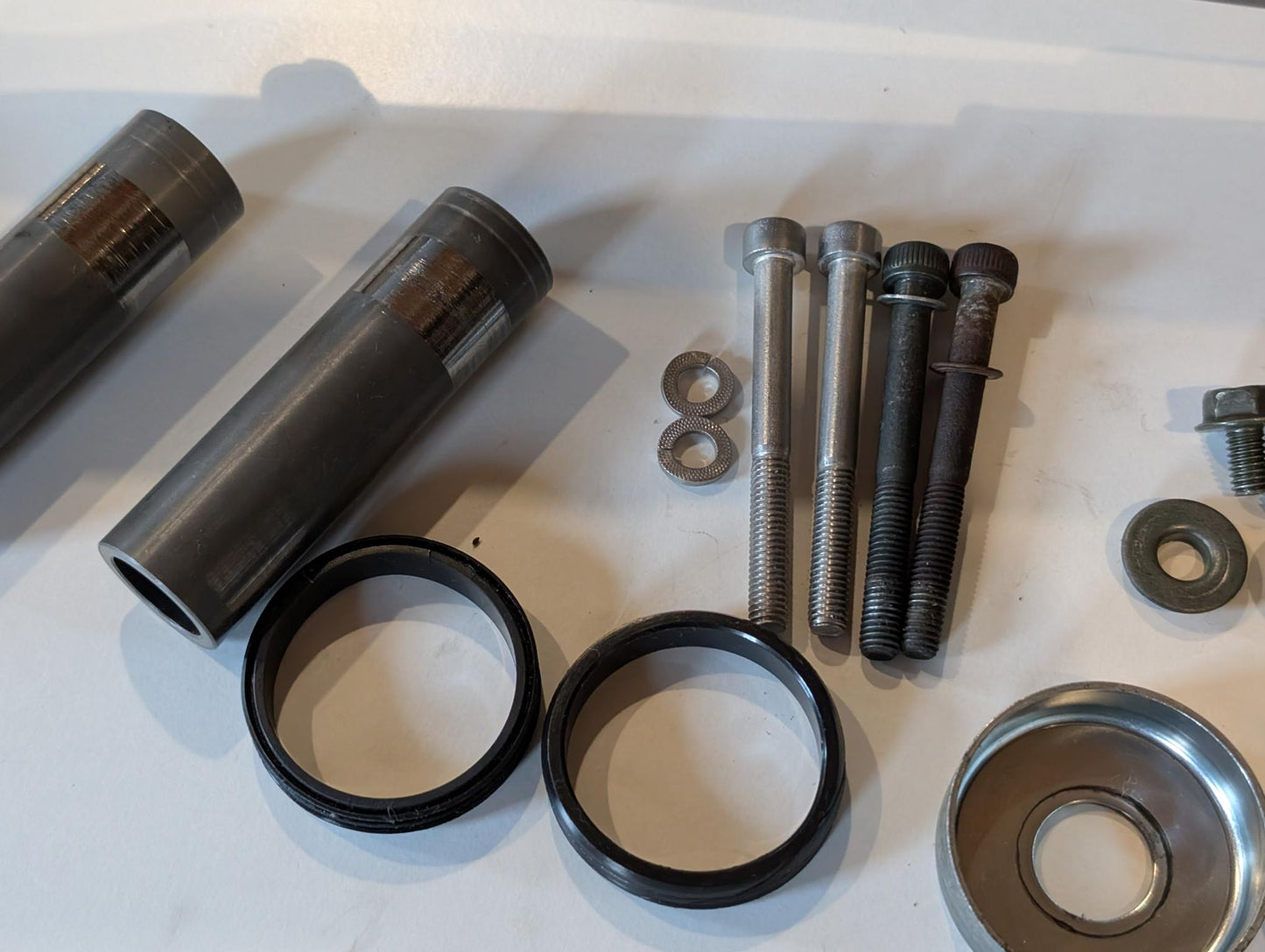 Yamaha XT600E 3TB 3UW Hinterradschwinge Hinterradführung 3TB-22110-01 mit Lager Buchsen Staubdeckeln gebraucht