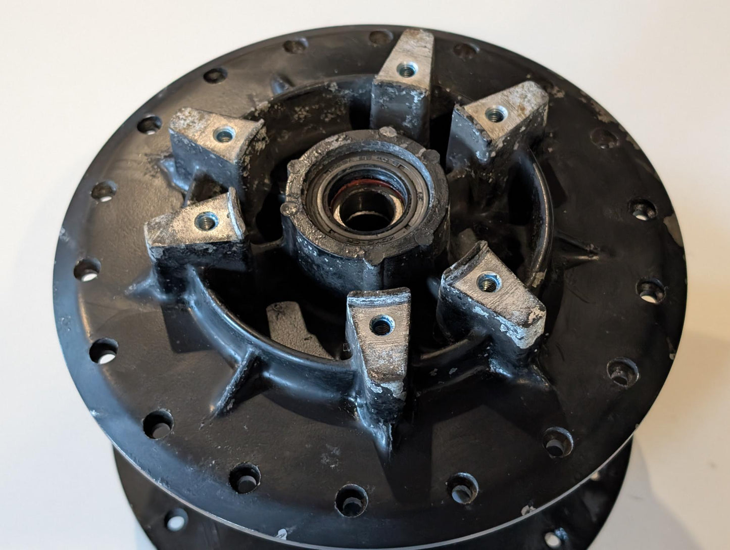 Yamaha XT600E 3TB 3UW Radnabe 2KF-25311-00-98 Hinterrad hinten gebraucht