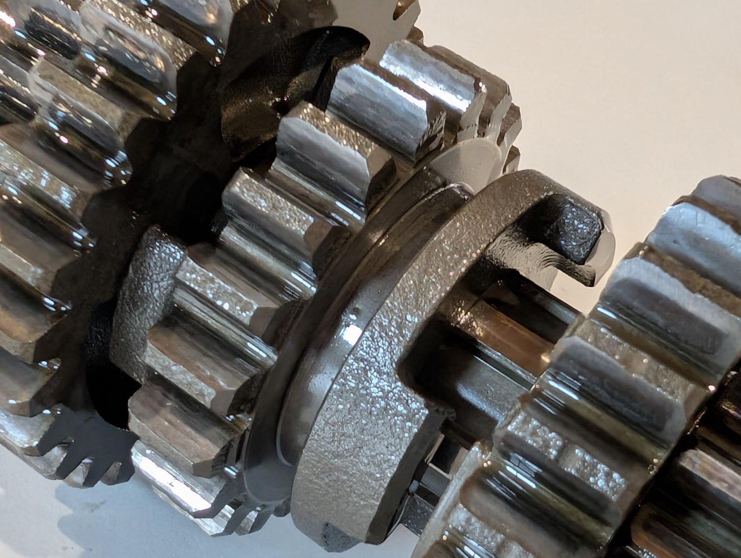 Yamaha XT600 43F Getriebehauptwelleneinheit 34L-17411-00 5.Gangrad defekt gebraucht