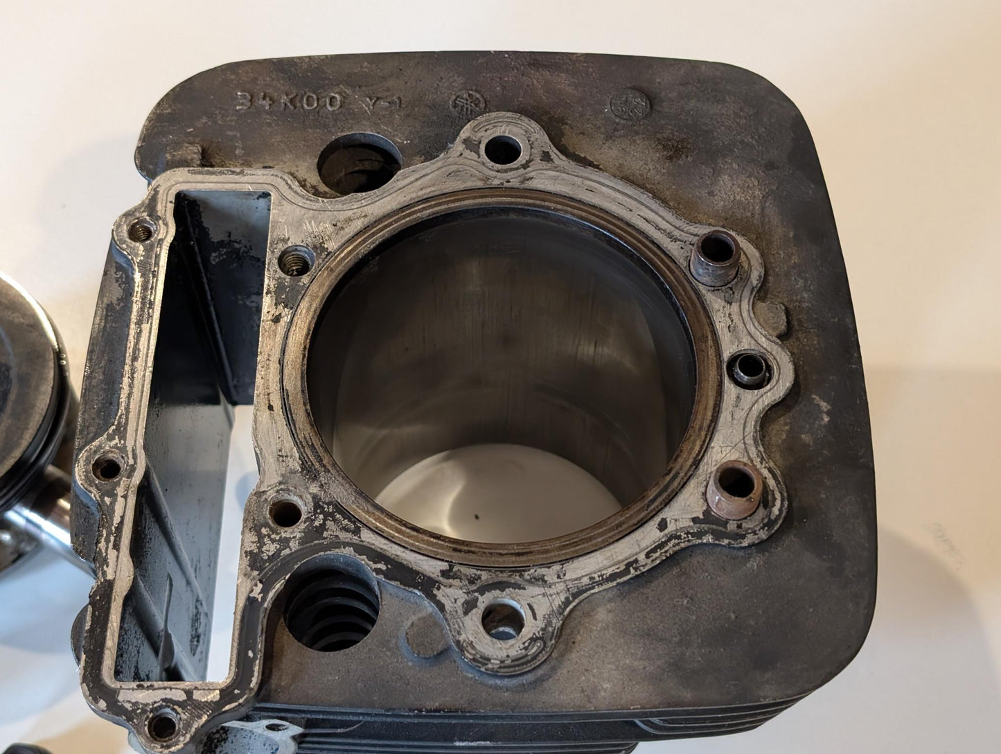 Yamaha XT600 43F Zylinder 34K-00 34L-11310-00 inkl. Kolben und Bolzen gebraucht