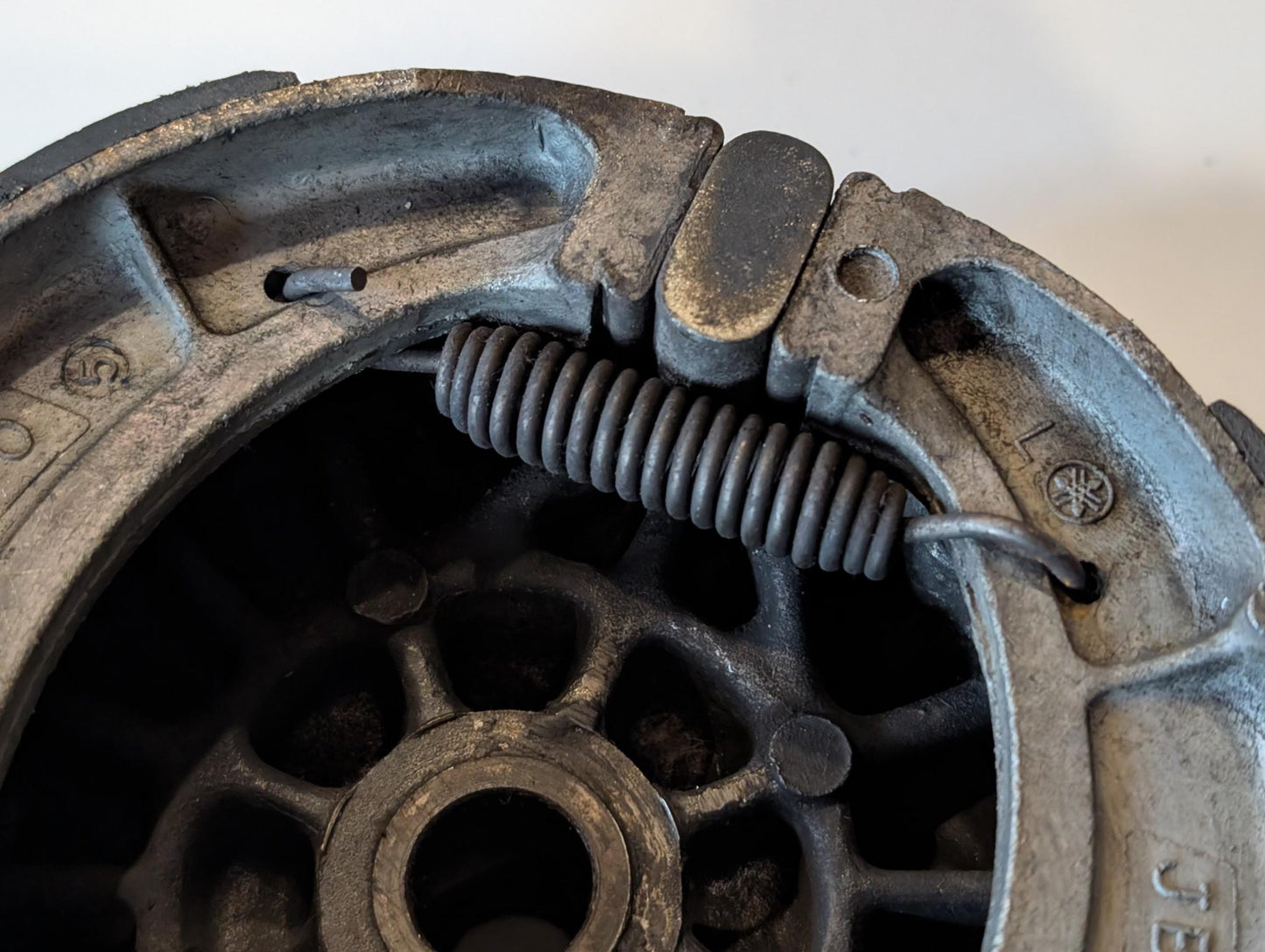 Yamaha XT600 43F Trommelbremse Bremsanker 34L-25321-00-98 90387-175K6 gebraucht