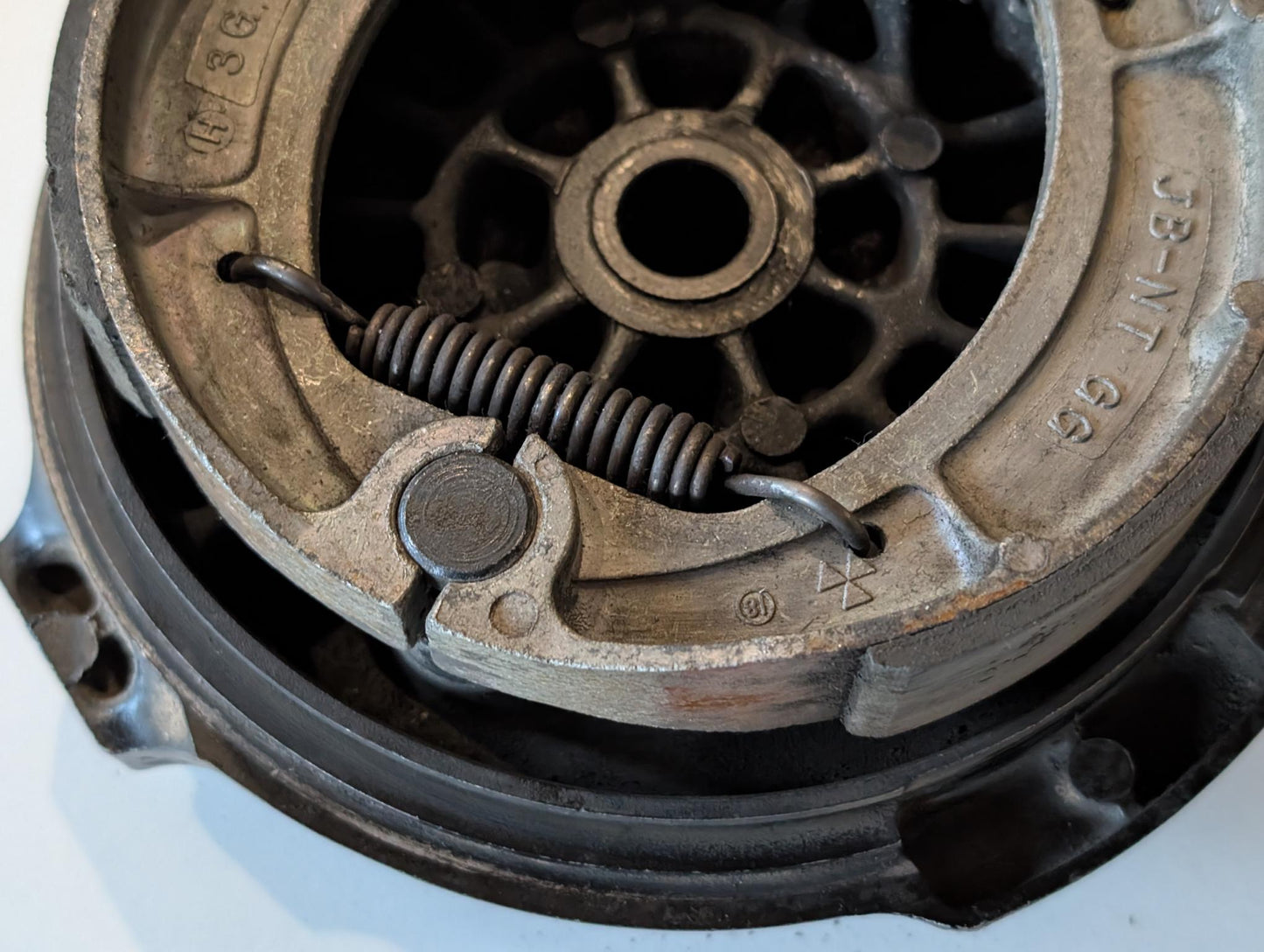 Yamaha XT600 43F Trommelbremse Bremsanker 34L-25321-00-98 90387-175K6 gebraucht