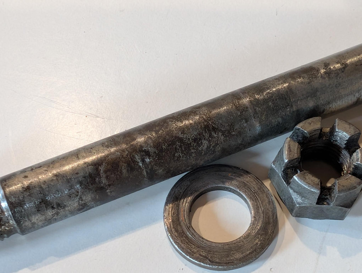 Yamaha XT600 43F Achse Vorderrad Radachse vorne 43F-25181-00 Scheibe 90201-15785 Mutter 90171-14029 gebraucht