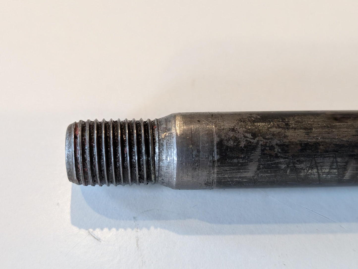 Yamaha XT600 43F Achse Schwinge Drehwelle 34K-22141-01 Gesamtlänge 24,5cm gebraucht