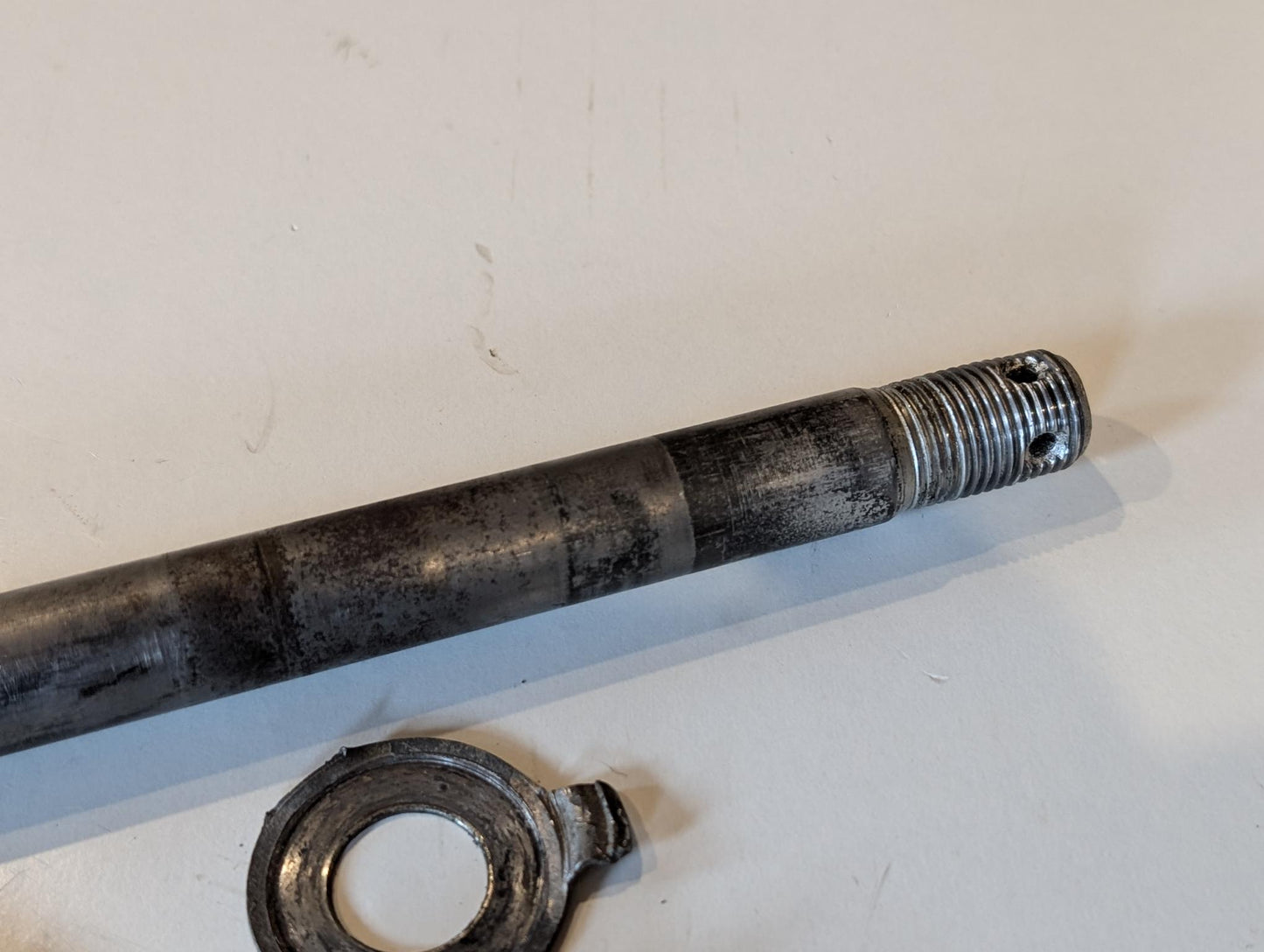 Yamaha XT600 43F Hinterradachse 43F-25381-00 Radachse hinten Spanner 3Y1-25389-00 3Y1-25388-01 Mutter 90171-16024 Scheibe 90209-18138 gebraucht