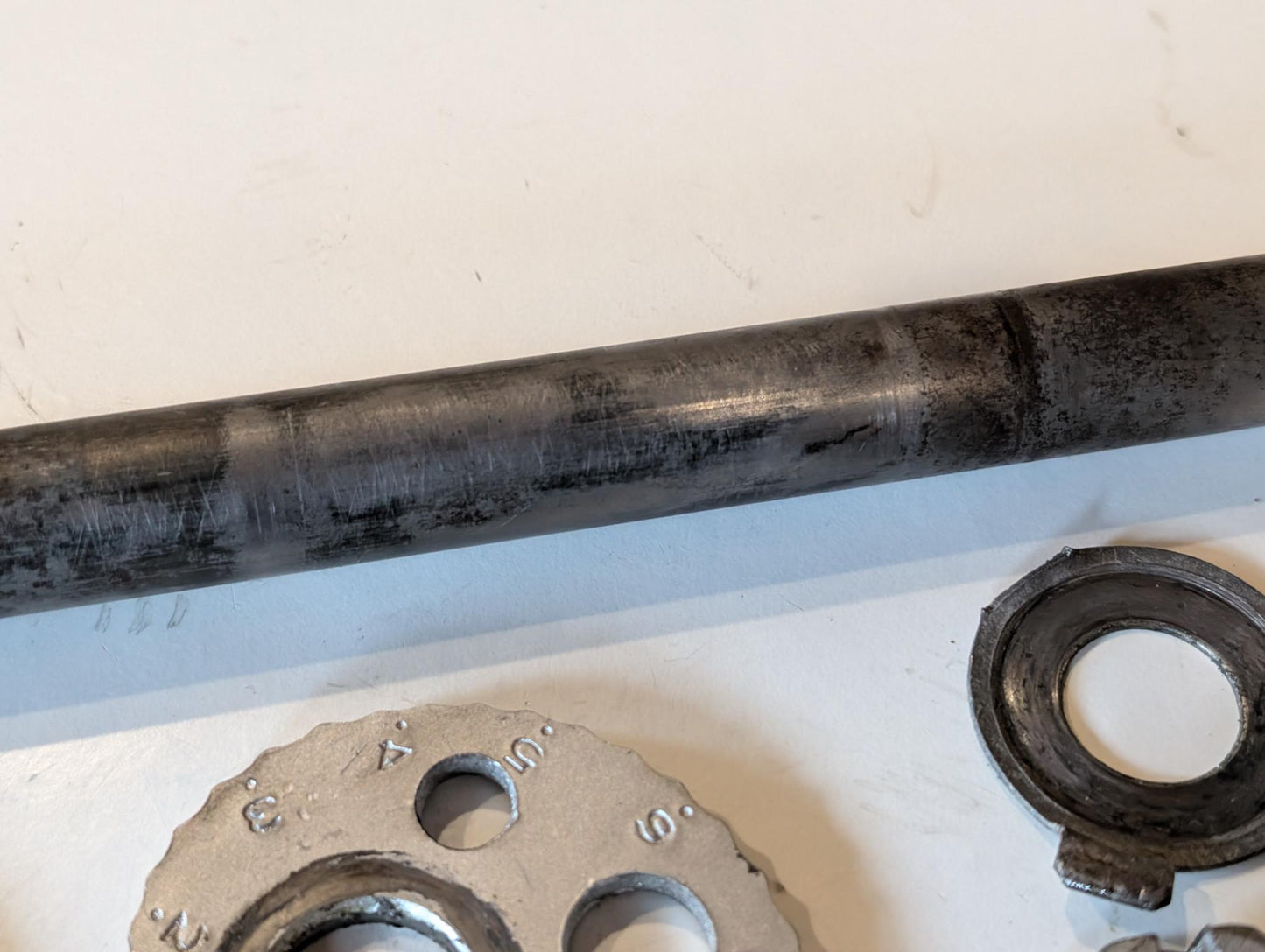 Yamaha XT600 43F Hinterradachse 43F-25381-00 Radachse hinten Spanner 3Y1-25389-00 3Y1-25388-01 Mutter 90171-16024 Scheibe 90209-18138 gebraucht