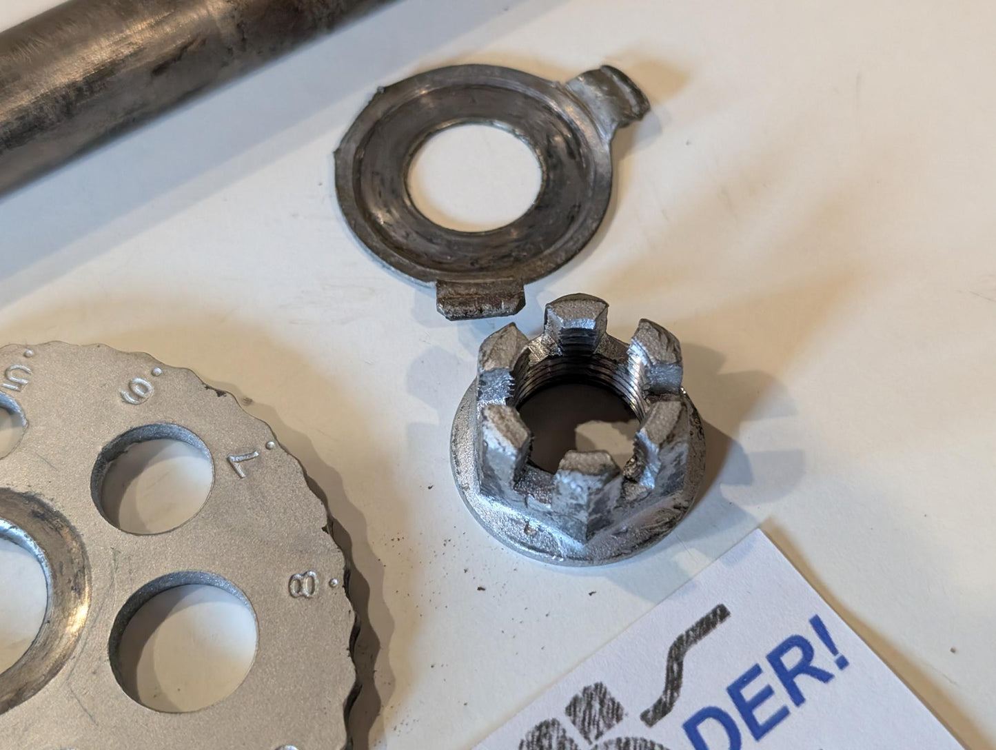 Yamaha XT600 43F Hinterradachse 43F-25381-00 Radachse hinten Spanner 3Y1-25389-00 3Y1-25388-01 Mutter 90171-16024 Scheibe 90209-18138 gebraucht