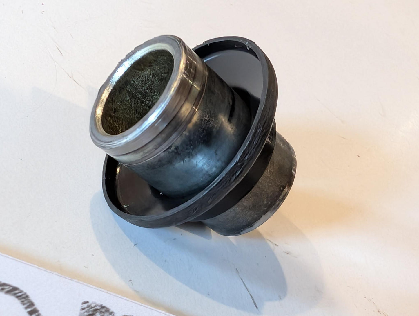 Yamaha XT600 43F Distanzhülse 90387-152J3 Staubdeckel 322-25118-00 Vorderradachse Radnabe gebraucht