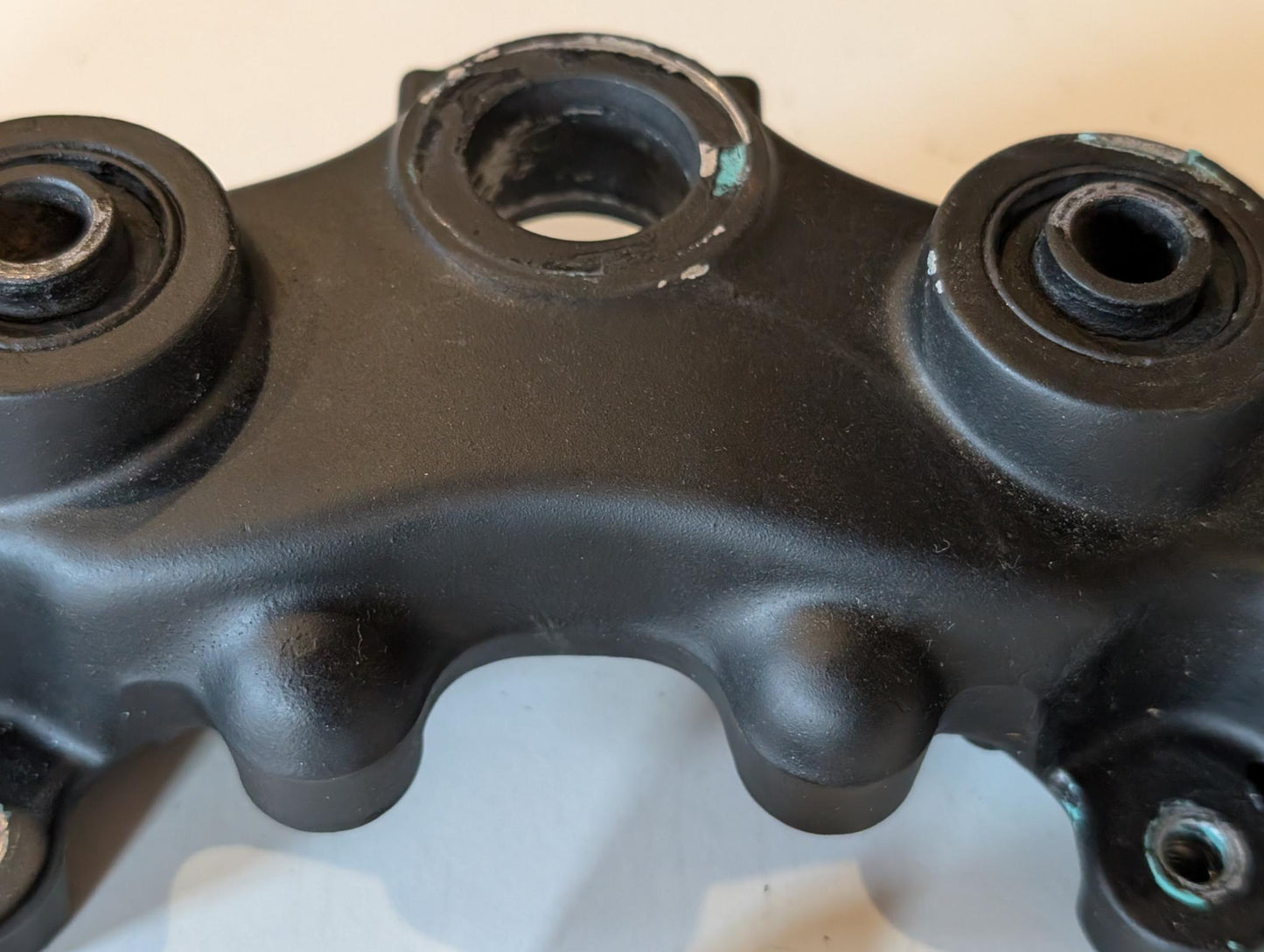 Yamaha XT600 43F Lenkerkrone 34L-23435-00-98 Schraube 90105-14102 gebraucht