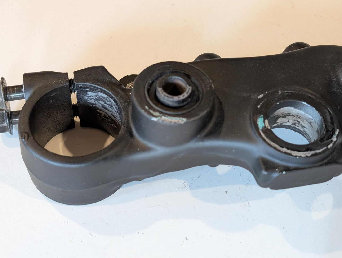 Yamaha XT600 43F Lenkerkrone 34L-23435-00-98 Schraube 90105-14102 gebraucht