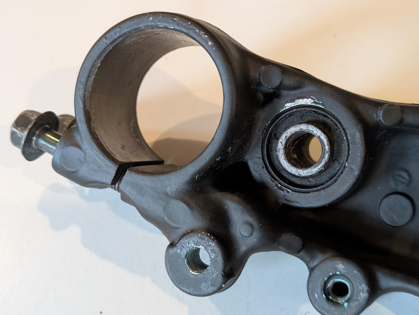 Yamaha XT600 43F Lenkerkrone 34L-23435-00-98 Schraube 90105-14102 gebraucht