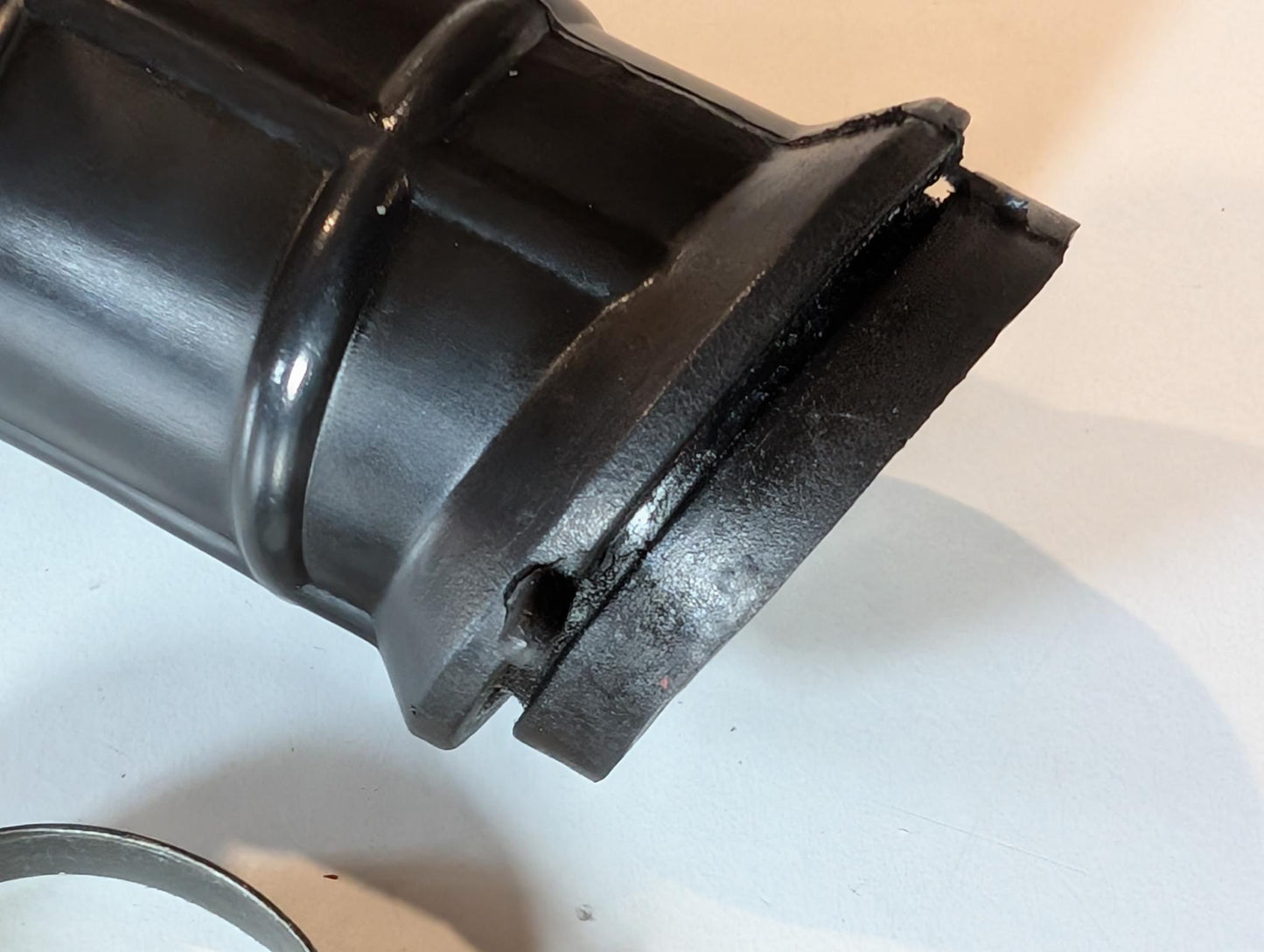 Yamaha XT600 43F Ansaugschlauch 43F-14454-00 Ansaubstutzen Verbindungsrohr rechts mit Schelle gebraucht