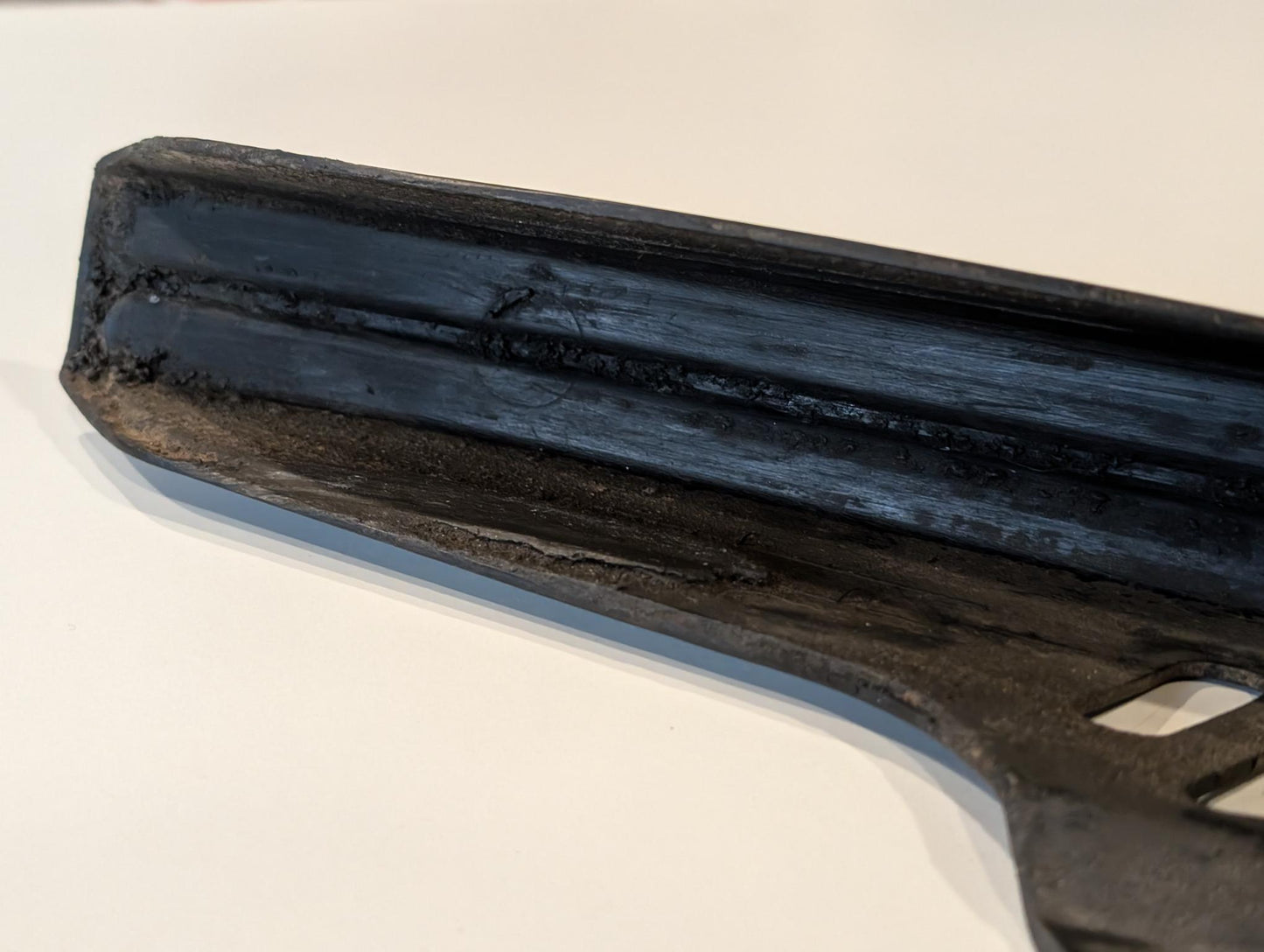 Yamaha XT600 43F Kettenschutz 34L-22311-01 Kettenkasten Kettenabdeckung Kettenführung, gebraucht