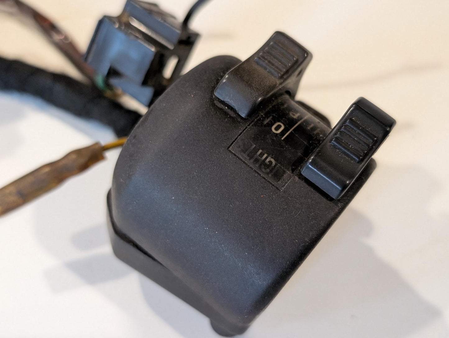 Yamaha XT600 43F Lenkerschalter 30X-83972-00 links Blinkerschalter Lichtschalter Hupenschalter gebraucht