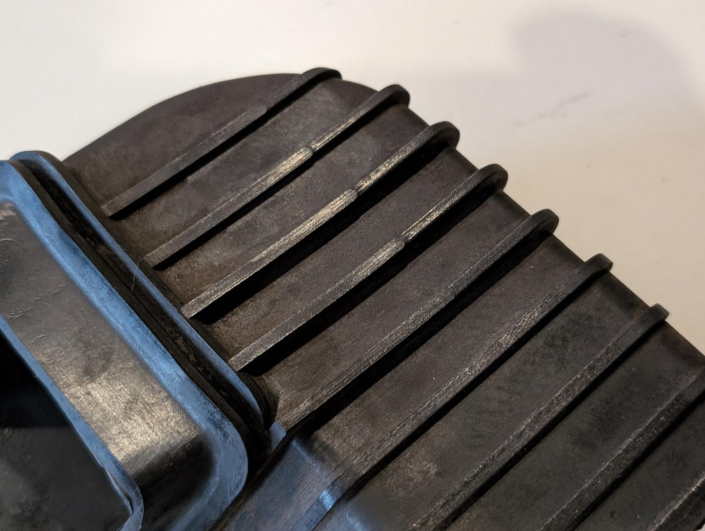 Yamaha XT600 43F Luftfilterkasten Ansaugstutzen 34L-14437-00 Ansaughaube Kanal gebraucht