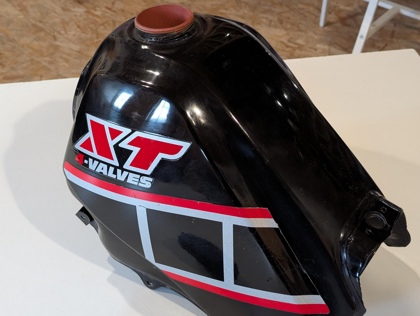 Yamaha XT600 43F Kraftstofftank mit Deckel schwarz gebraucht