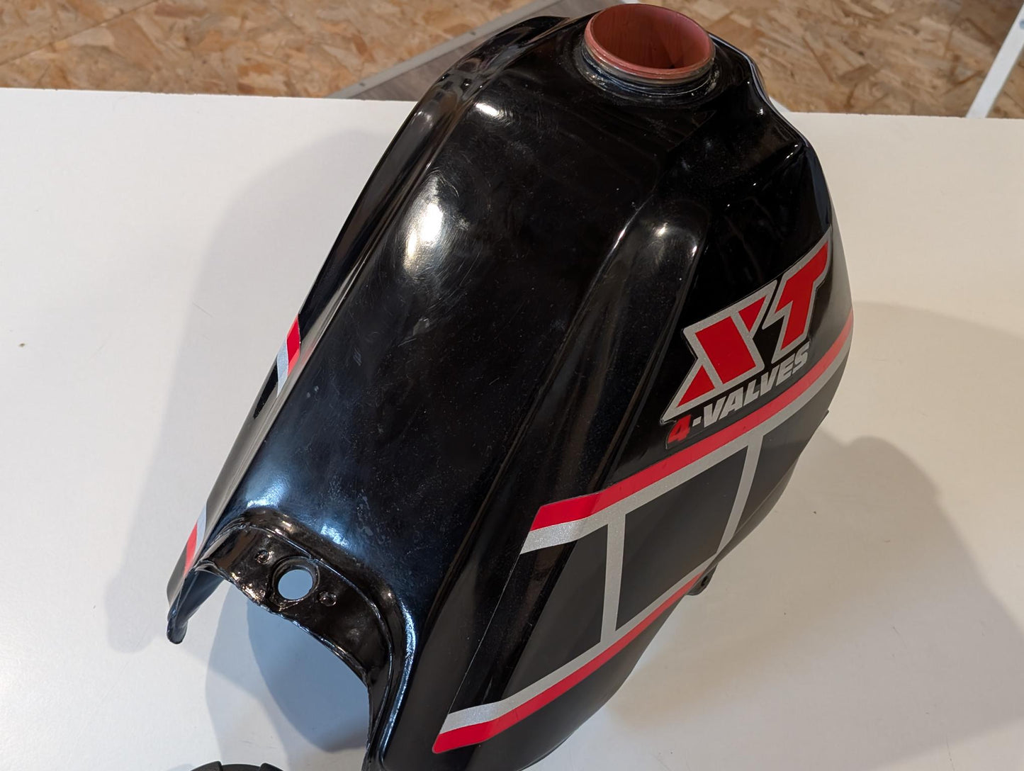 Yamaha XT600 43F Kraftstofftank mit Deckel schwarz gebraucht