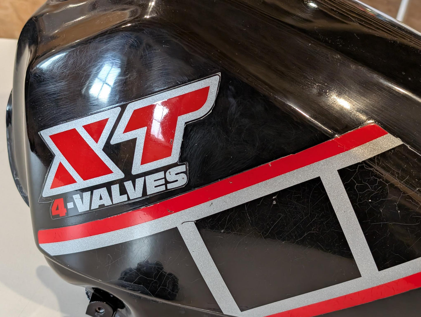 Yamaha XT600 43F Kraftstofftank mit Deckel schwarz gebraucht