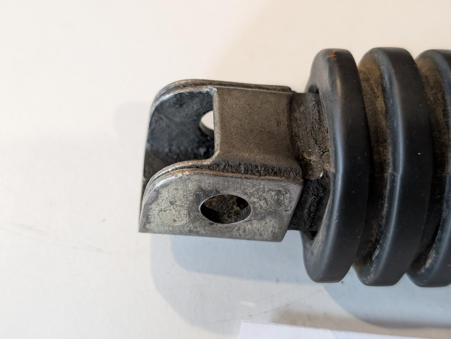 Yamaha XT600 43F Fussraste vorne links 214-27421-00 gebraucht