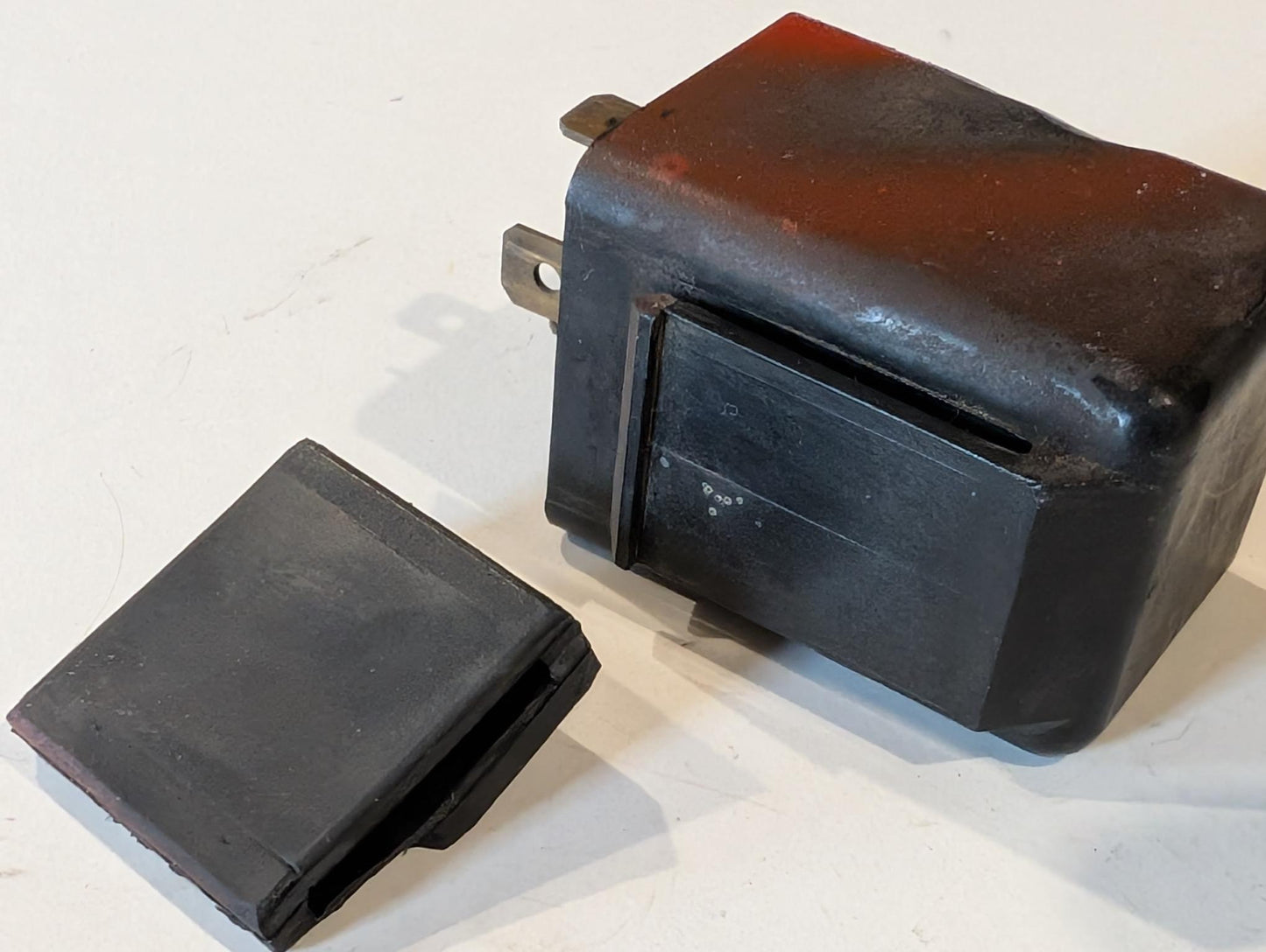 Yamaha XT600 43F Blinkerrelais 1U3-83350-40 mit Haltegummi gebraucht