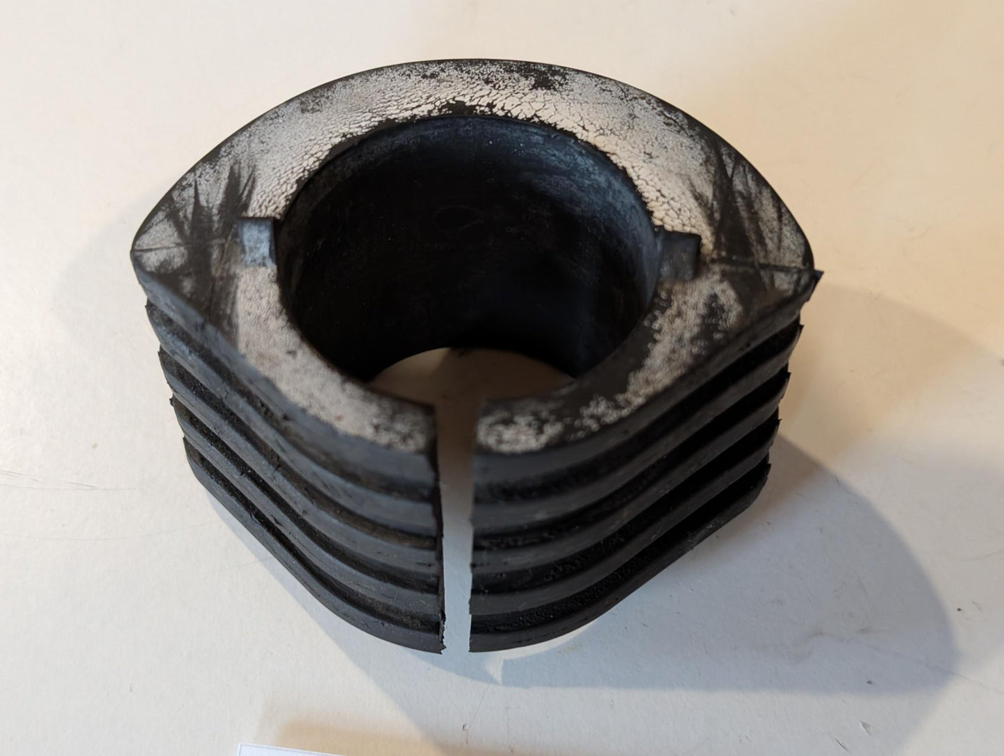 Yamaha XT600 2KF Tankauflagegummi 34L-24184-00 Vibrationsdämpfer Dämpfungslager gebraucht