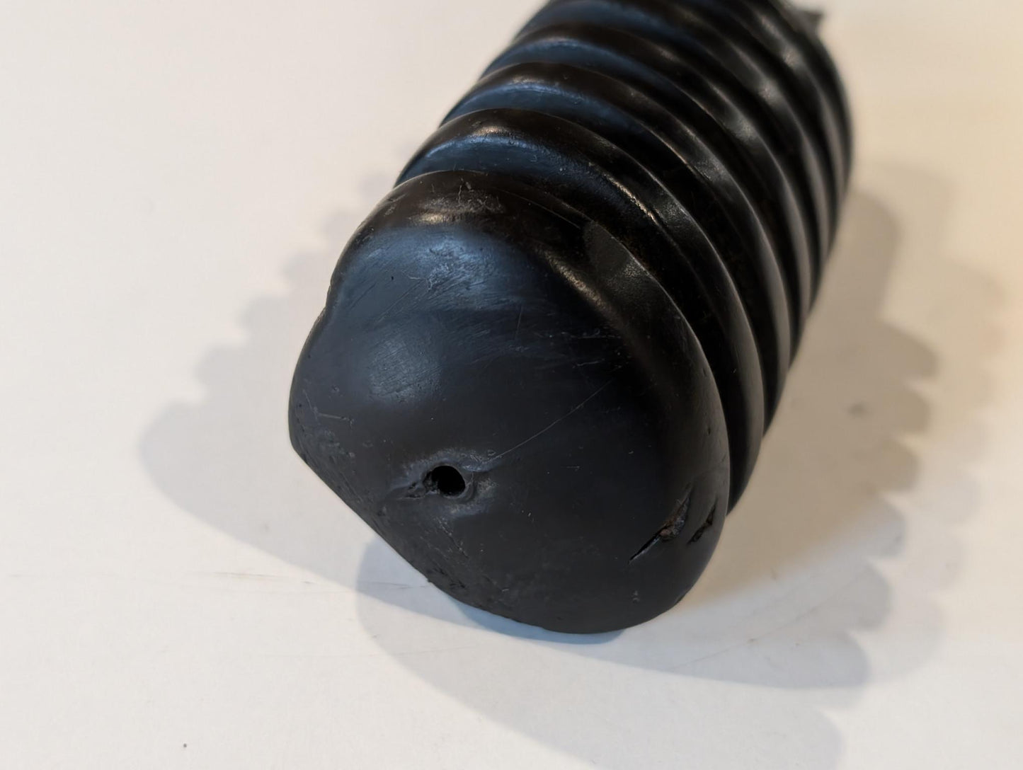 Yamaha XT600 43F Fussraste vorne rechts 214-27421-00 gebraucht