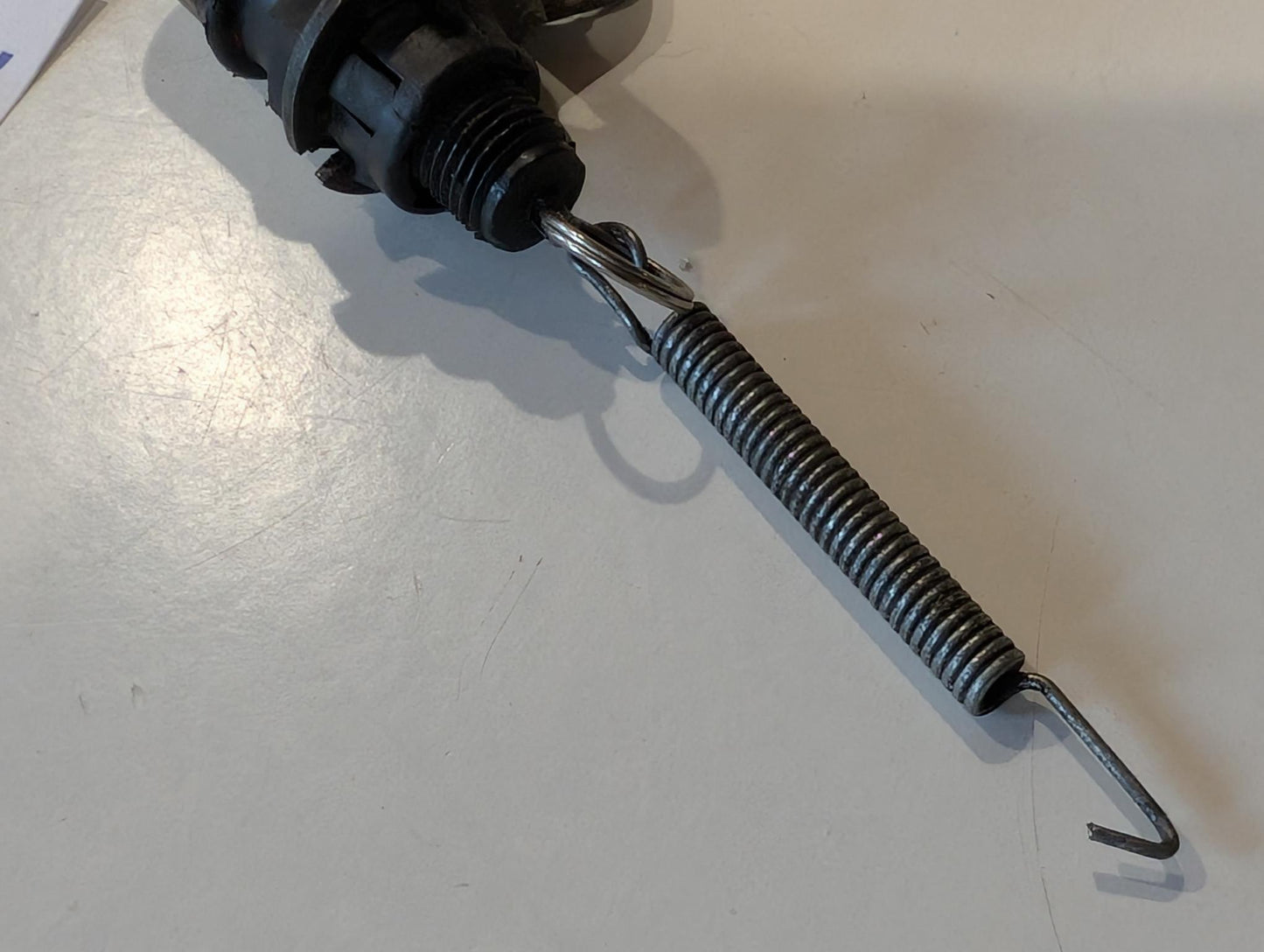 Yamaha XT600 43F Bremslichtschalter hinten 34L-82530-00 mit Halter gebraucht, in altersgemäßem Zustand