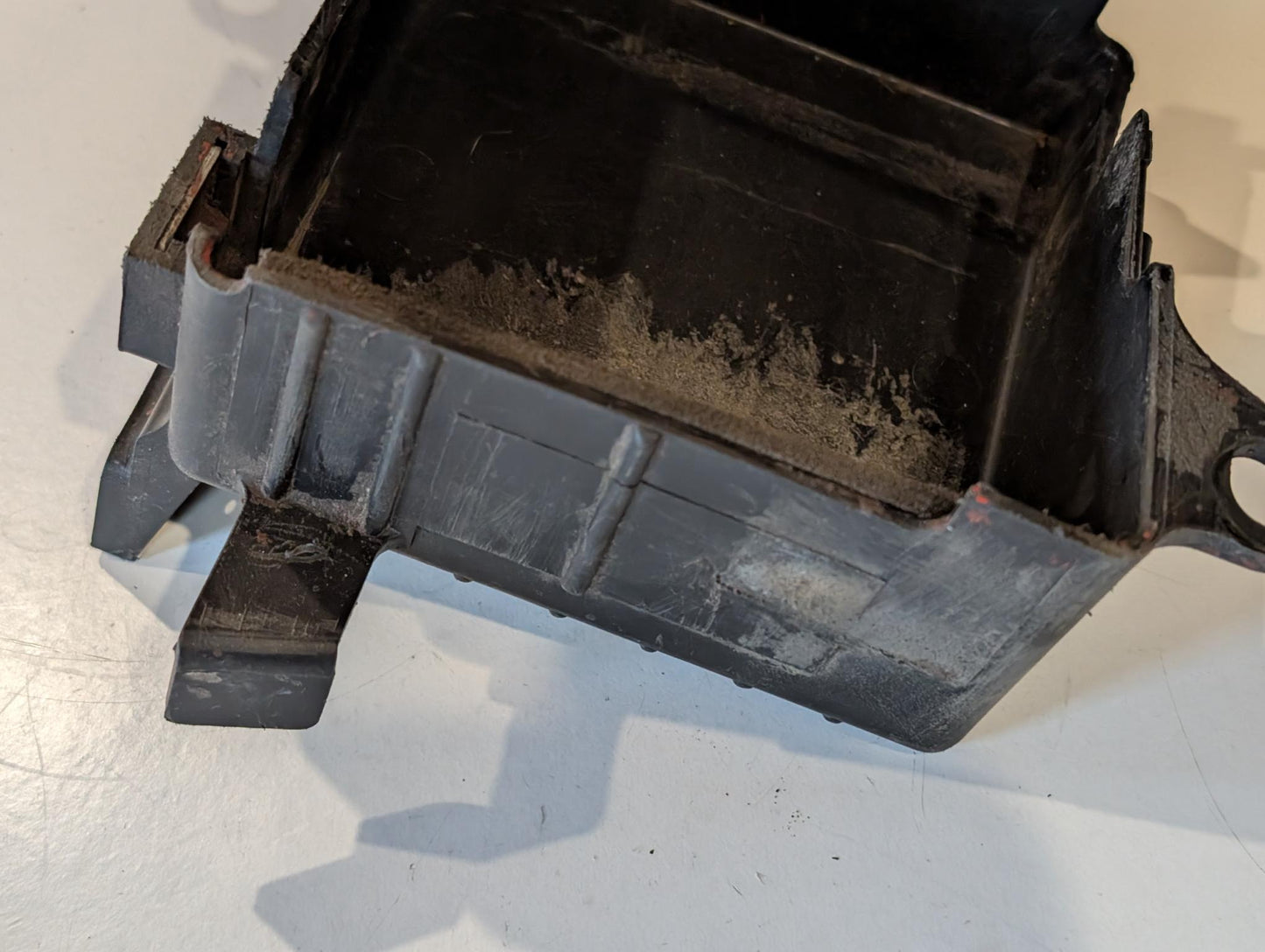 Yamaha XT600 43F Batteriehalter Batteriekasten 34L-2177G-00 Halter Spannungsregler gebraucht