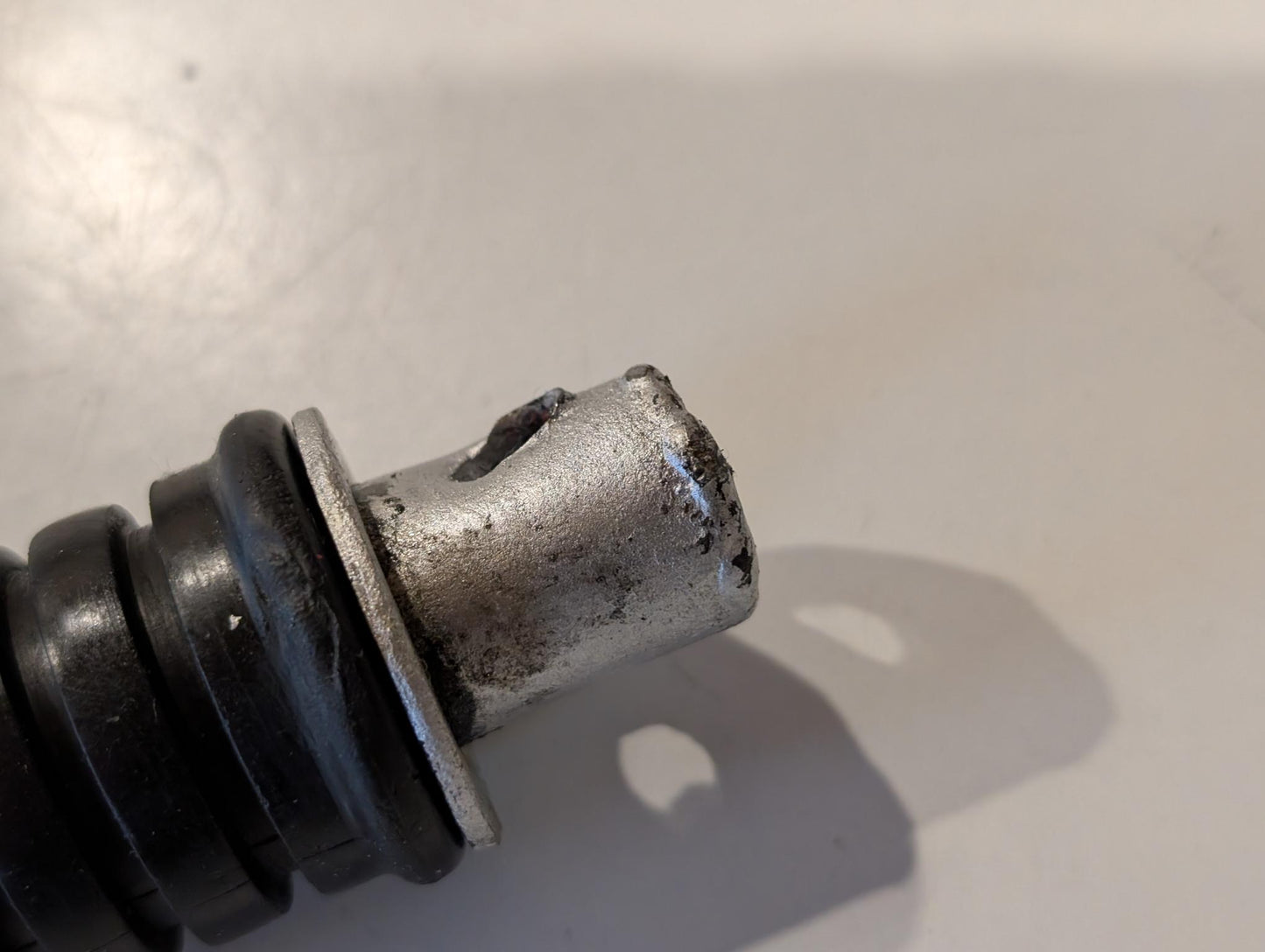 Yamaha XT600 43F Fussraste hinten 120-27431-00 gebraucht