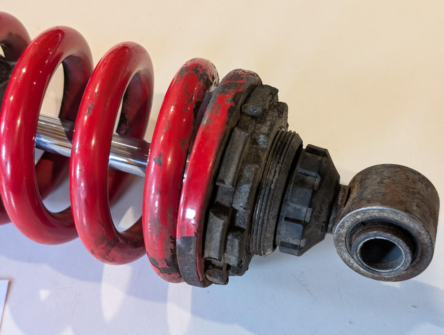 Yamaha XT600 43F Federbein 50T-22210-00 Stoßdämpfer hinten mit Schraube und Bolzen gebraucht