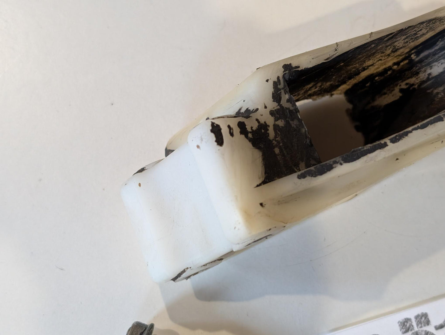 Yamaha XT600 43F Kettenführung 34L-22153-00 Kettenschutz Schwinge gebraucht