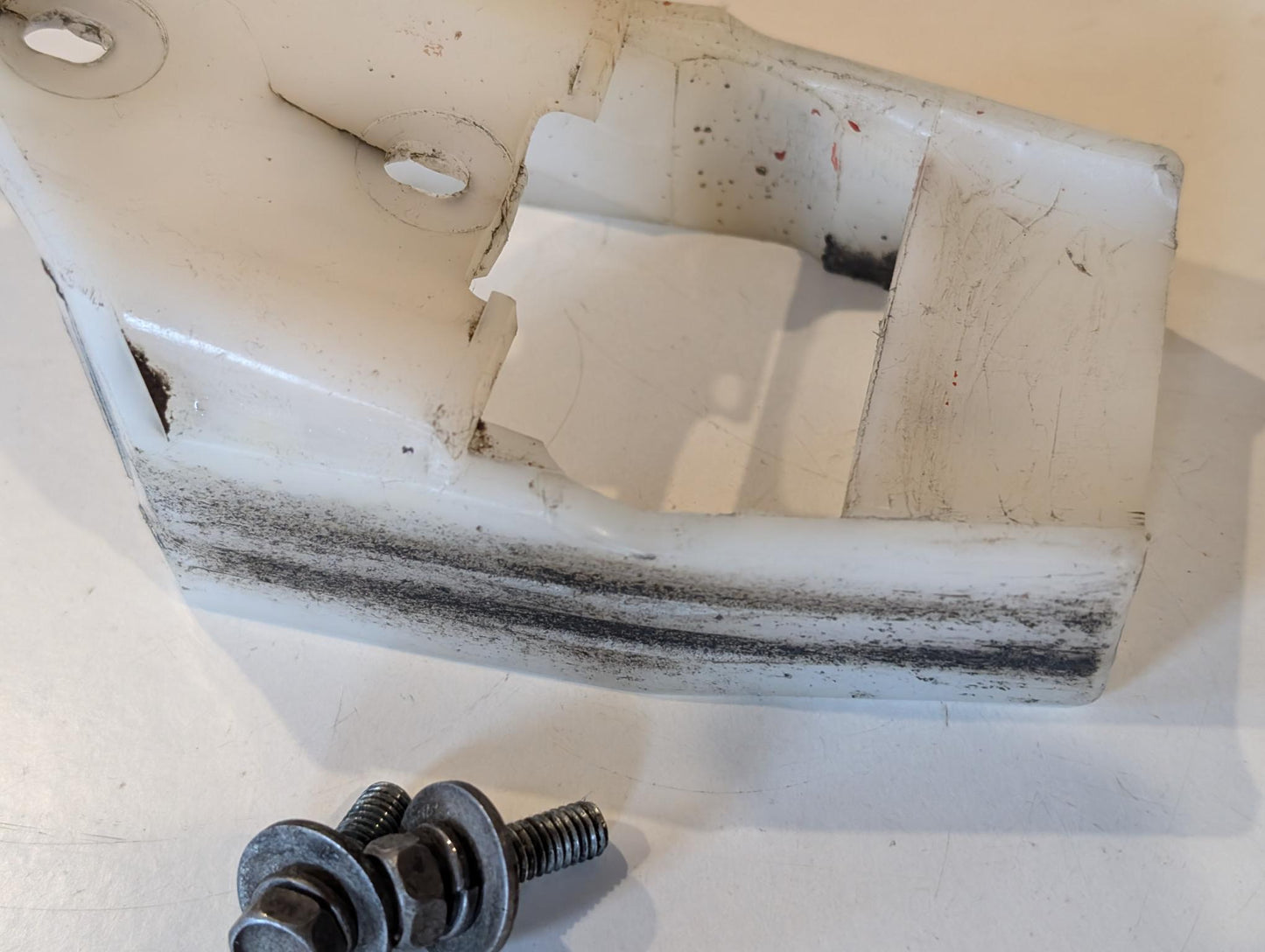 Yamaha XT600 43F Kettenführung 34L-22147-00 Kettenschutz Schwinge gebraucht