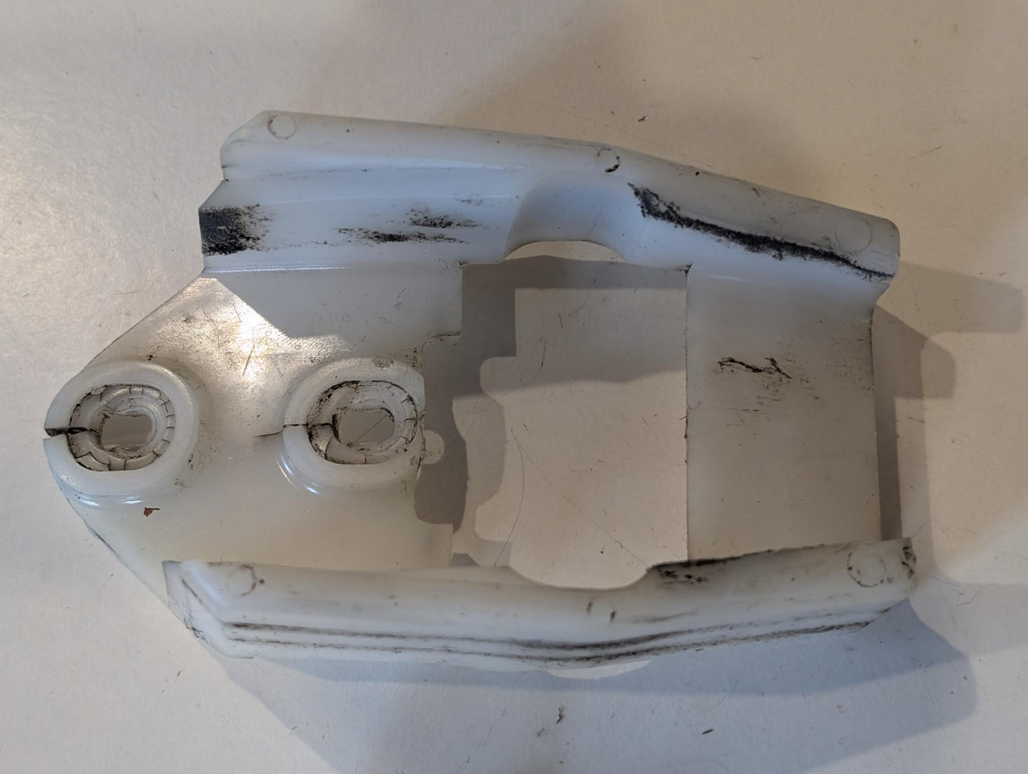 Yamaha XT600 43F Kettenführung 34L-22147-00 Kettenschutz Schwinge gebraucht