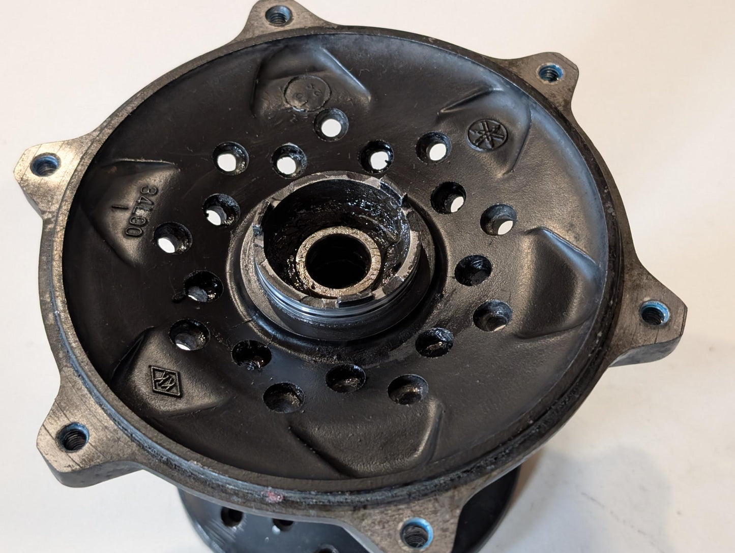 Yamaha XT600 43F Radnabe vorne 34L-25111-00 gebraucht