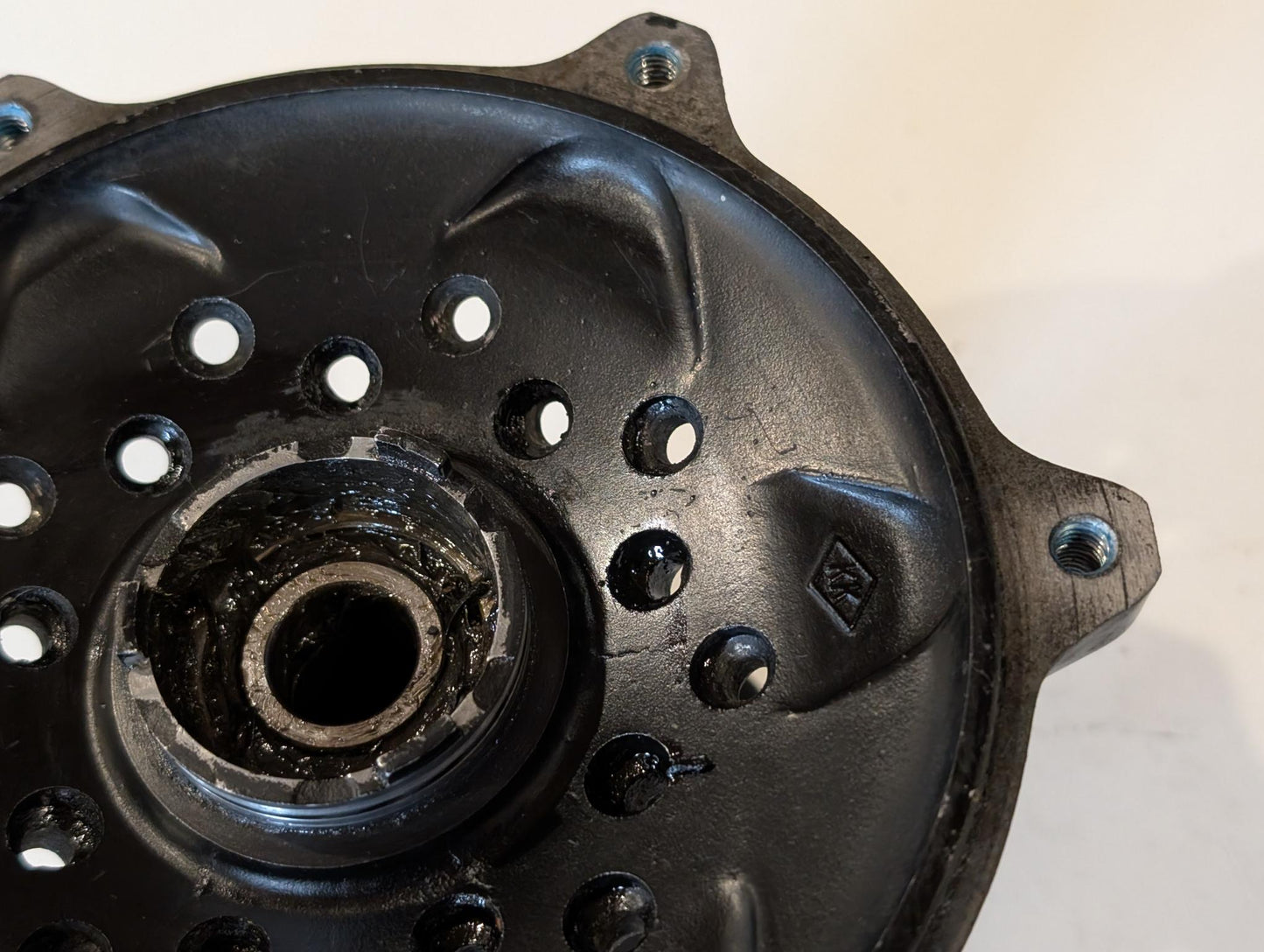 Yamaha XT600 43F Radnabe vorne 34L-25111-00 gebraucht