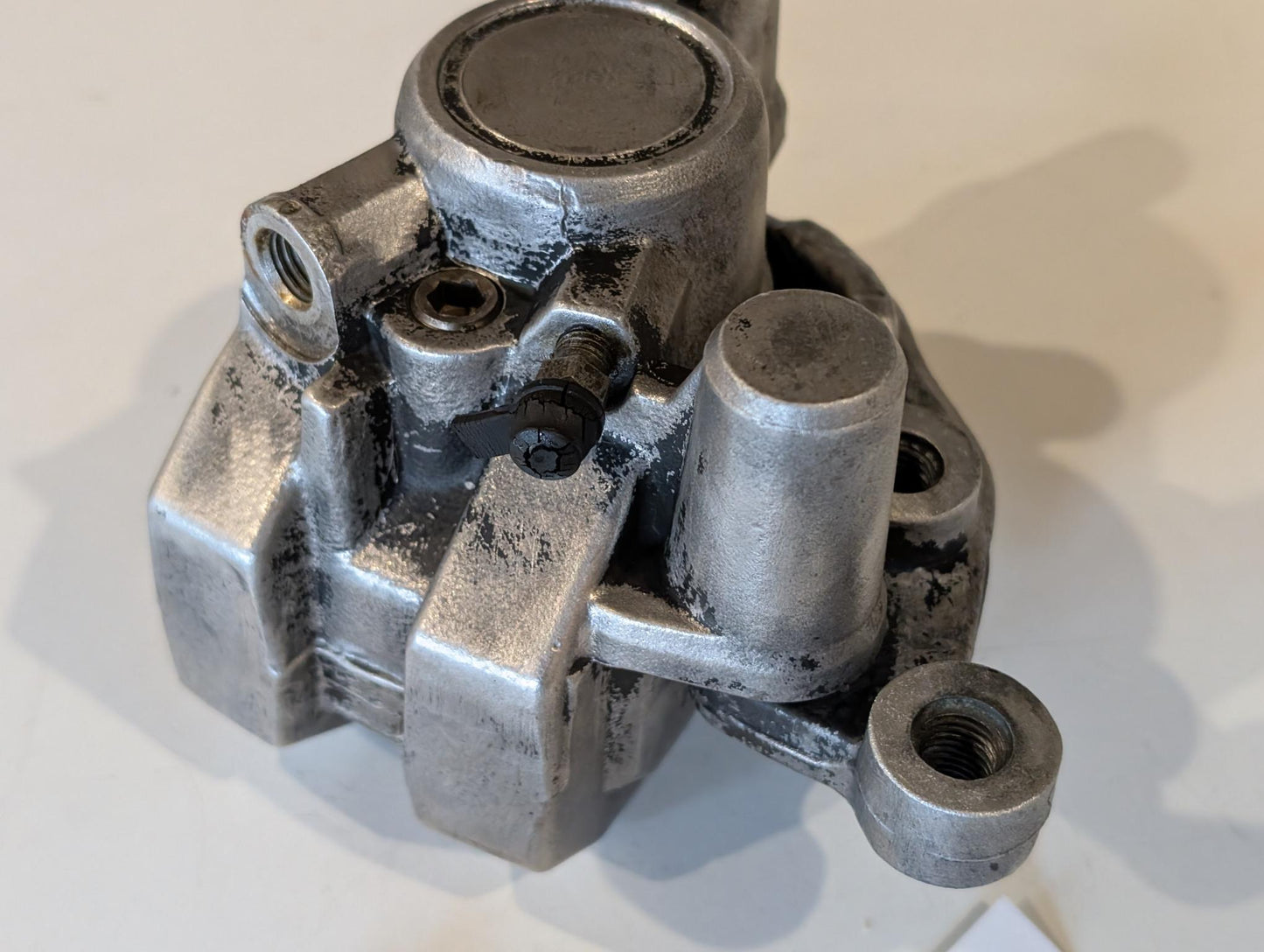 Yamaha XT600 43F Bremssattel vorne 43F-25810-20 mit Schrauben gebraucht