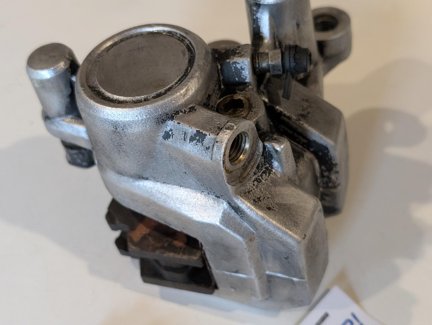 Yamaha XT600 43F Bremssattel vorne 43F-25810-20 mit Schrauben gebraucht