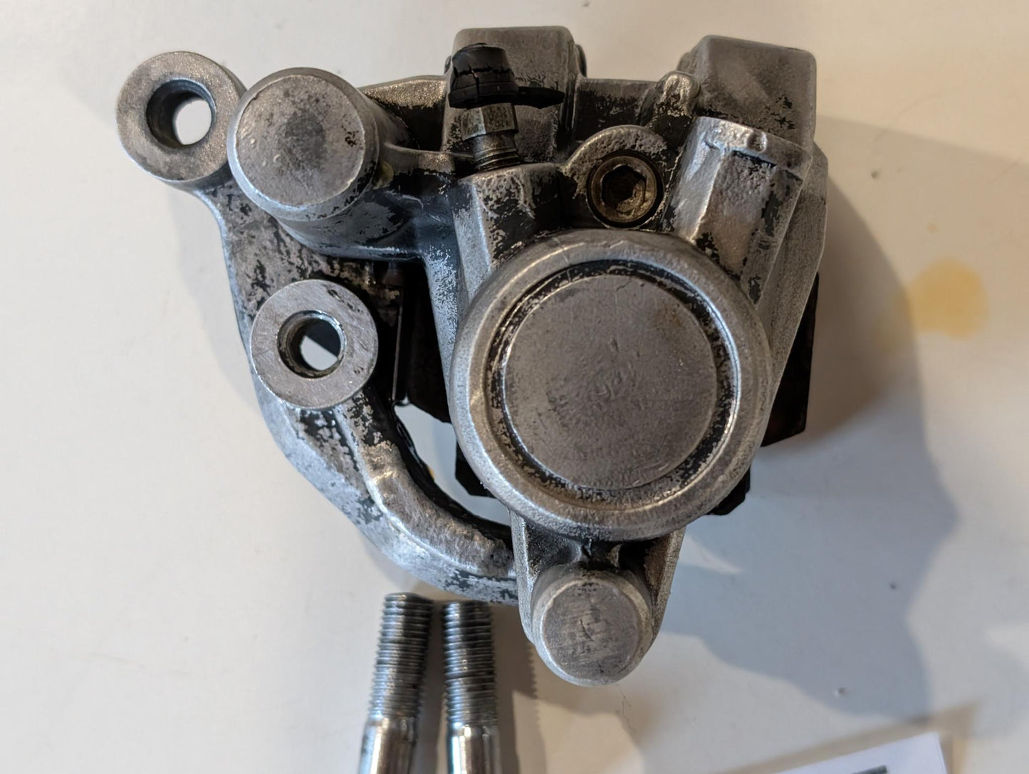 Yamaha XT600 43F Bremssattel vorne 43F-25810-20 mit Schrauben gebraucht