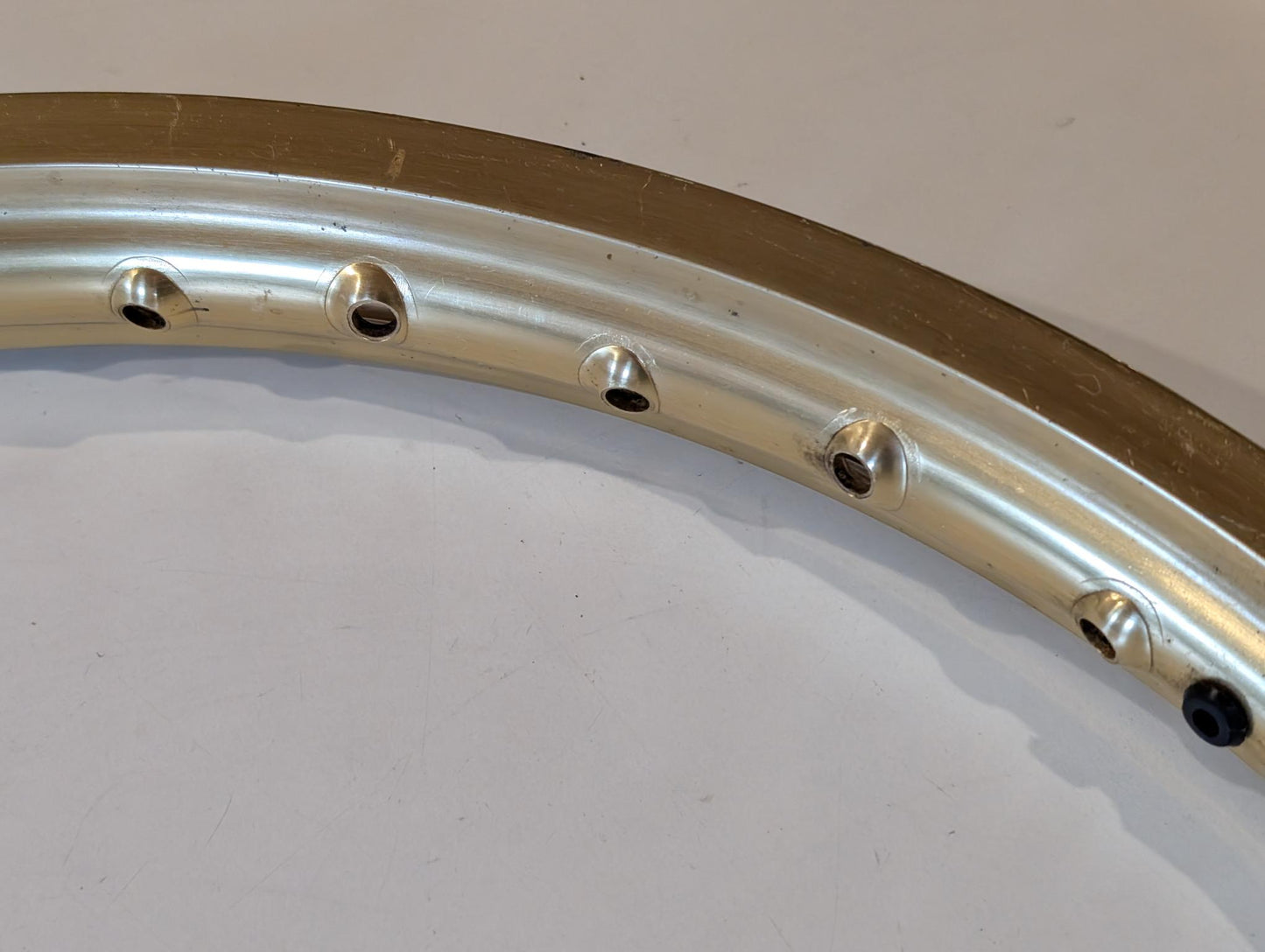 Yamaha XT600 43F Felge vorne Takasago J21x1.60 198494416-21396 gebraucht, defekt